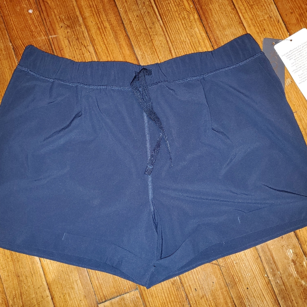 Scorpio Sol shorts
